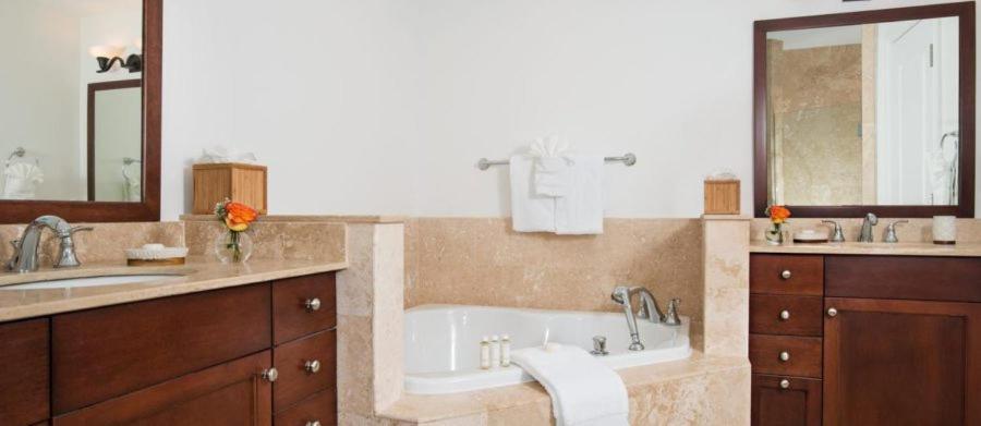 The Tuscany On Grace Bay Exterior foto