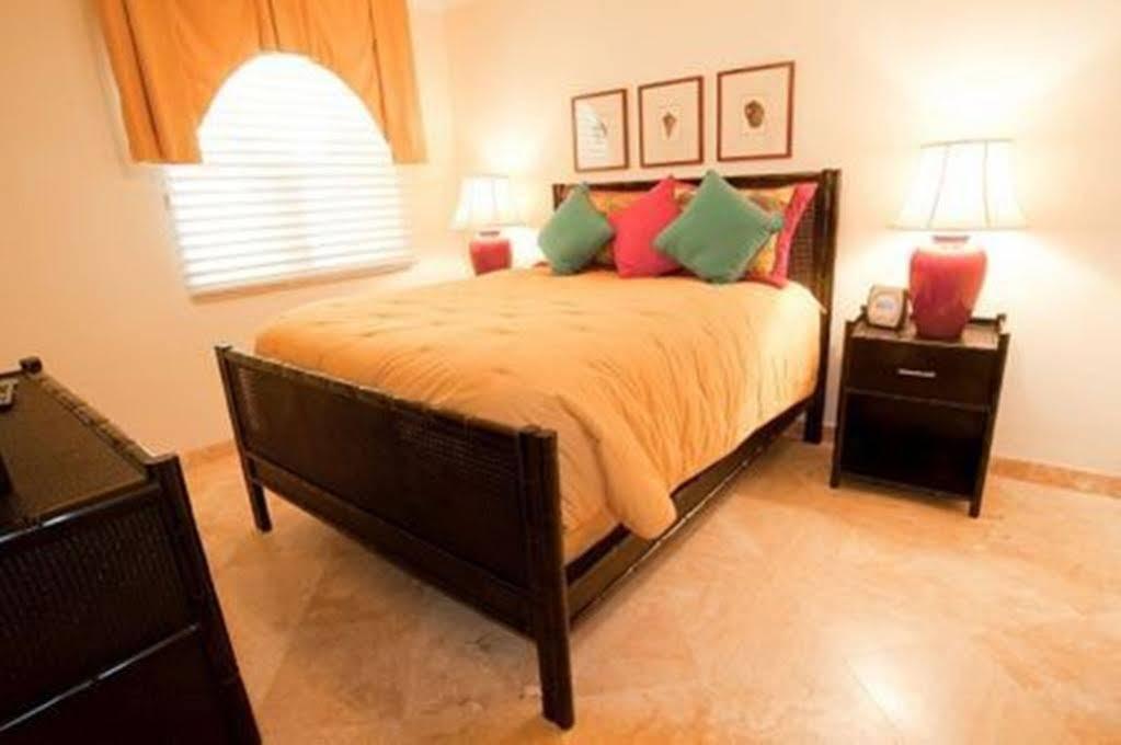 The Tuscany On Grace Bay Exterior foto